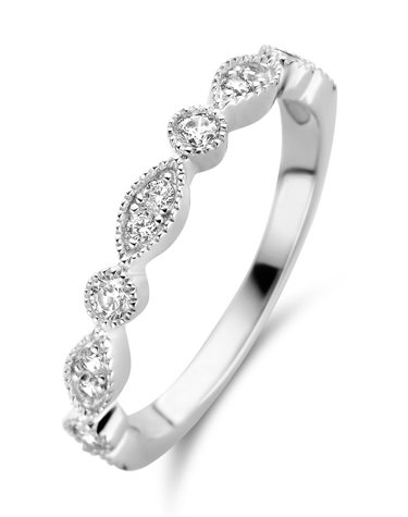 B1F01 Naiomy Moments