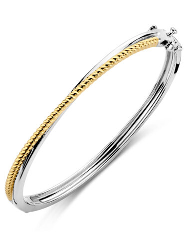 B1U05 Naiomy Moments