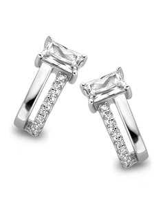 B1I06 Naiomy Moments