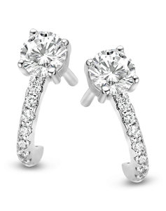 B1P09 Naiomy Moments