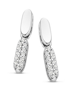 B2A65 Naiomy Moments