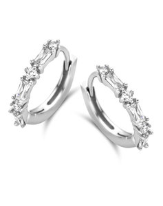 B2C58 Naiomy Moments