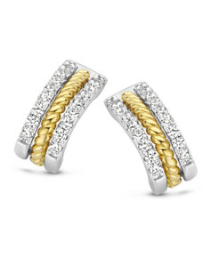 B2D56 Naiomy Moments