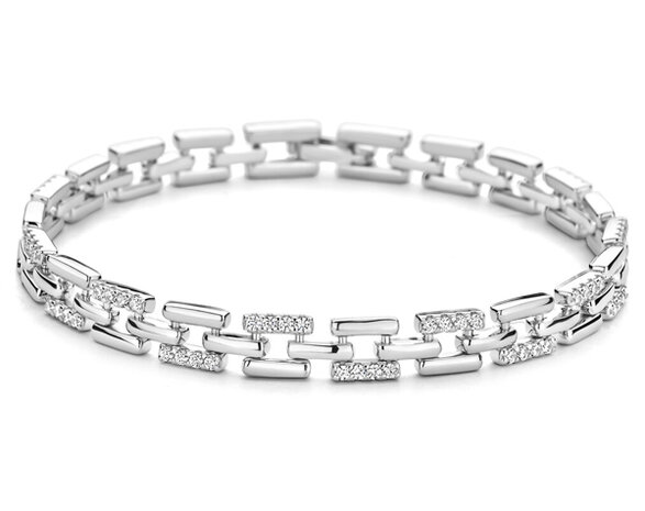 N5C68 Naiomy Silver